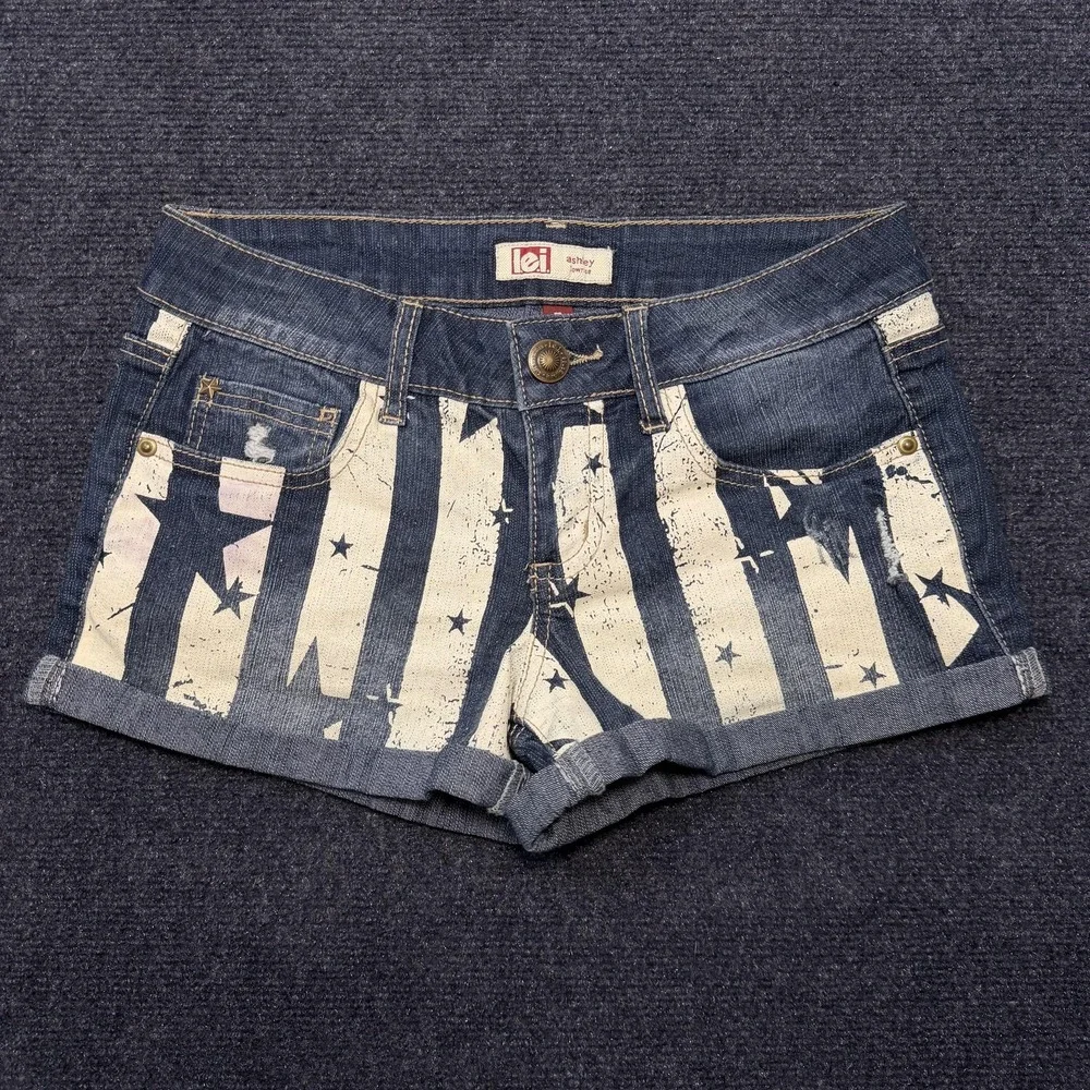 L.e.i. Shorts Juniors 3 Blue Denim Ashley Lowrise Flag Cuffed Patriotic Stars